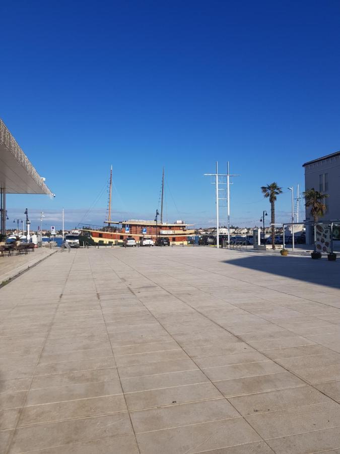 Boat & Breakfast Hotel Umag Exterior photo